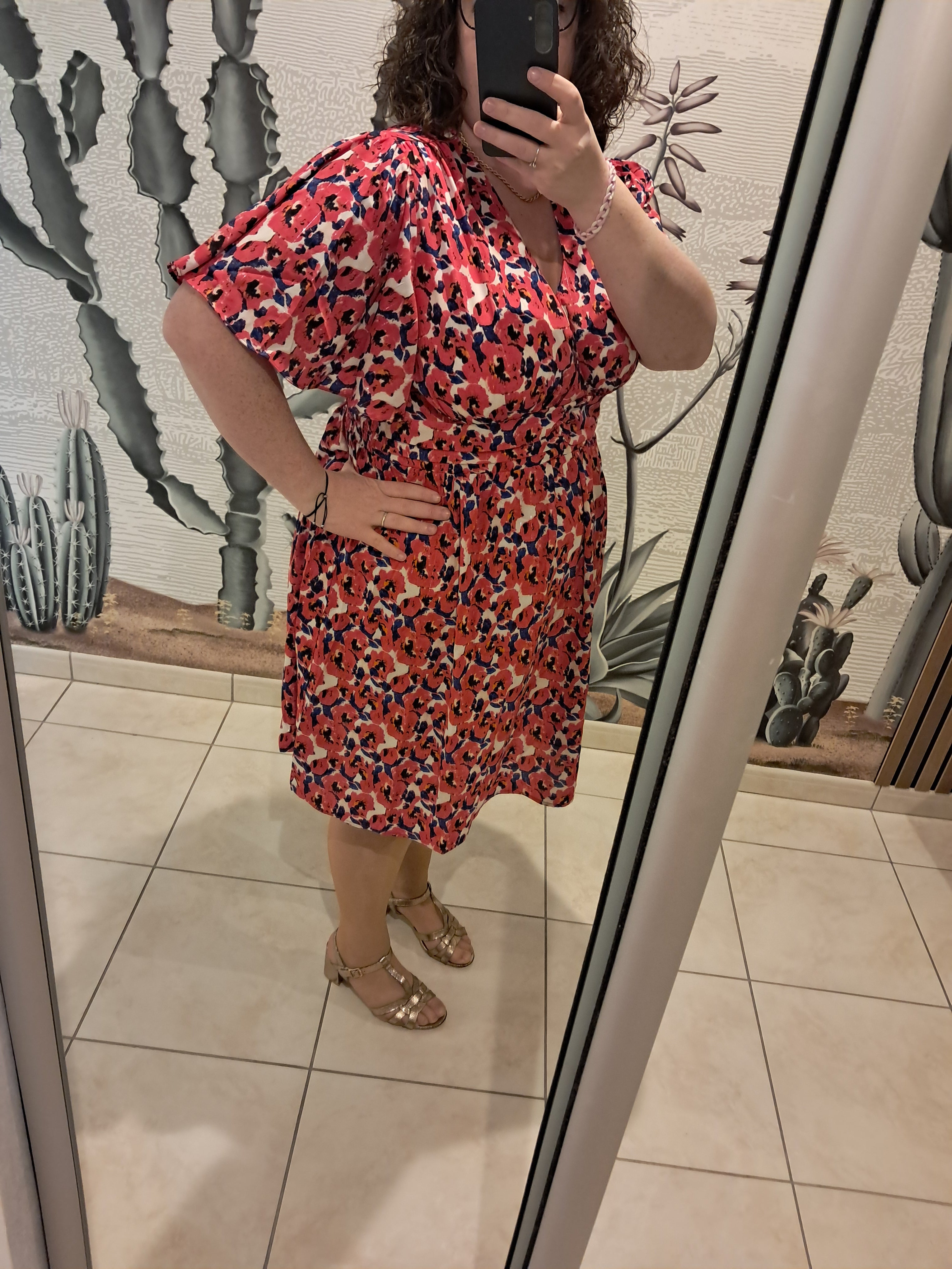 Robe fluide imprimé floral grande taille – Coralie